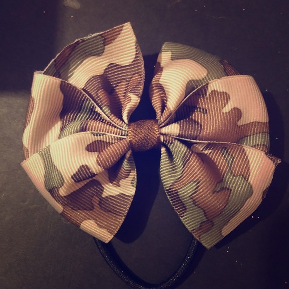 Bows - Picture 1 of 1